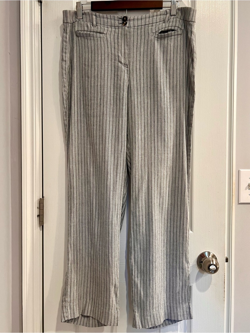 J. Jill Gray and White Pinstripe Linen-Blend Pants With Buttons and Beltloops